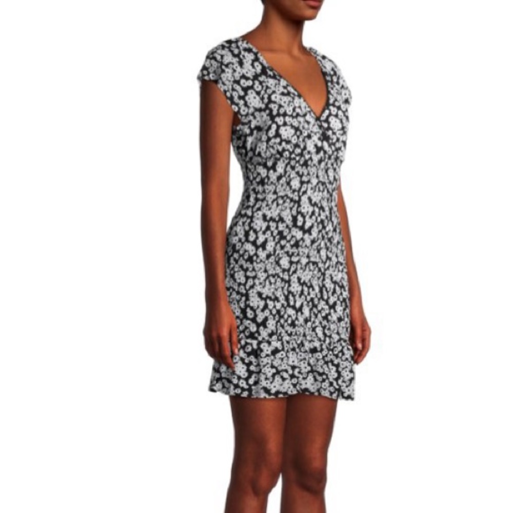 Juniors' floral Smock Dress